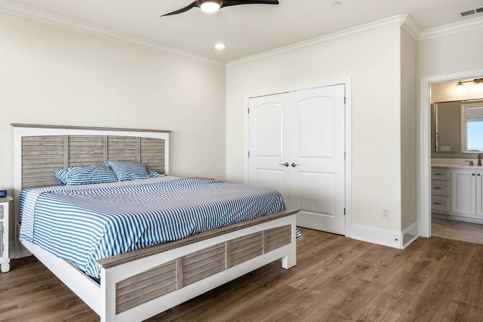 The Ocean Mist Bedroom at Carolina Seas